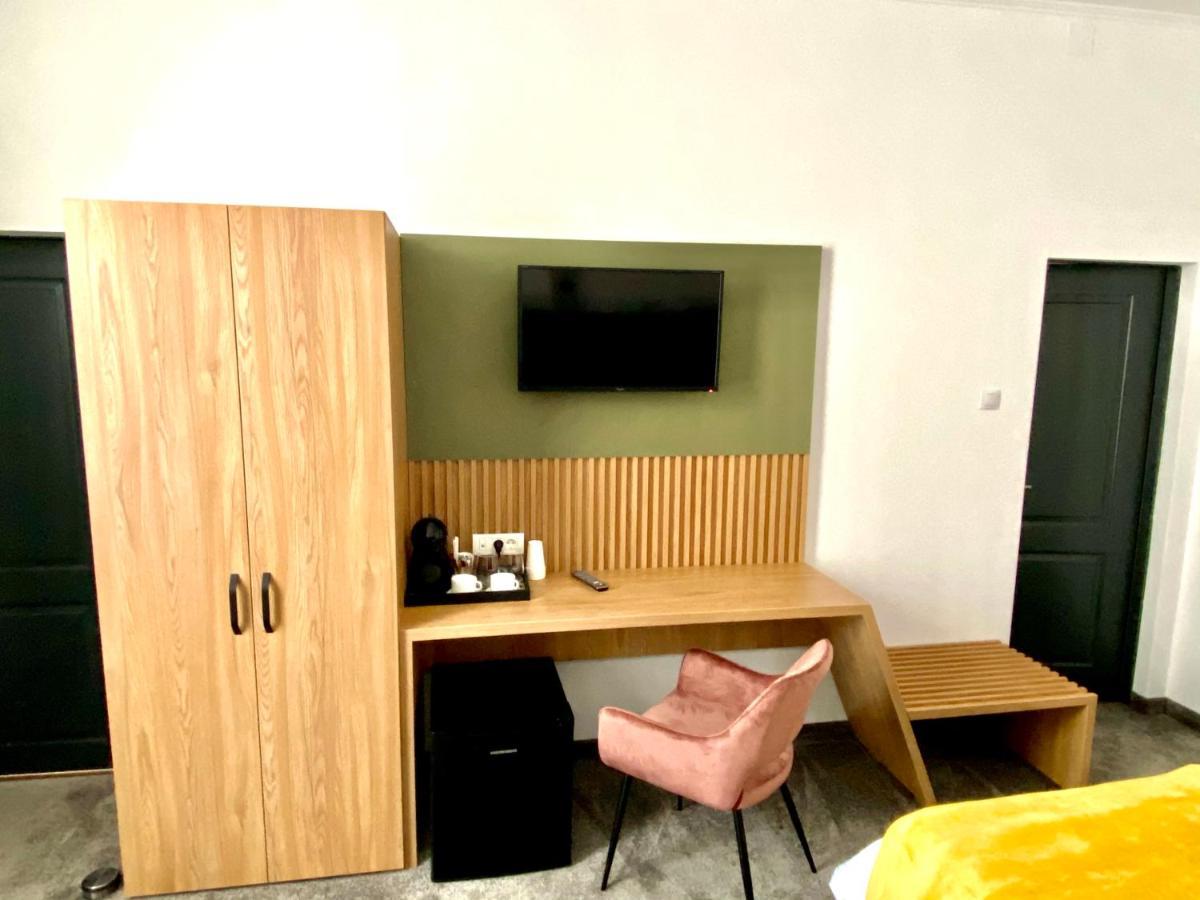 Victoria Rooms Oradea Exterior foto