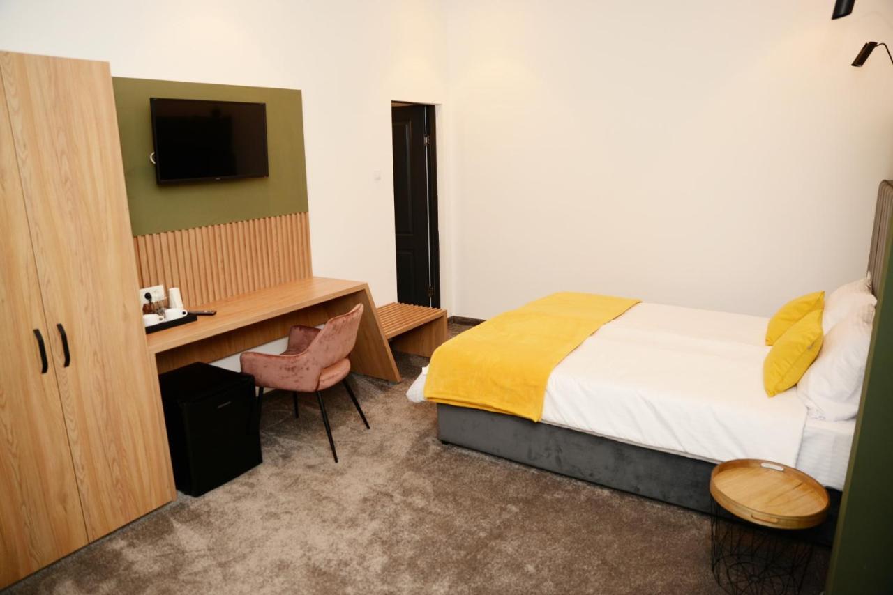 Victoria Rooms Oradea Exterior foto