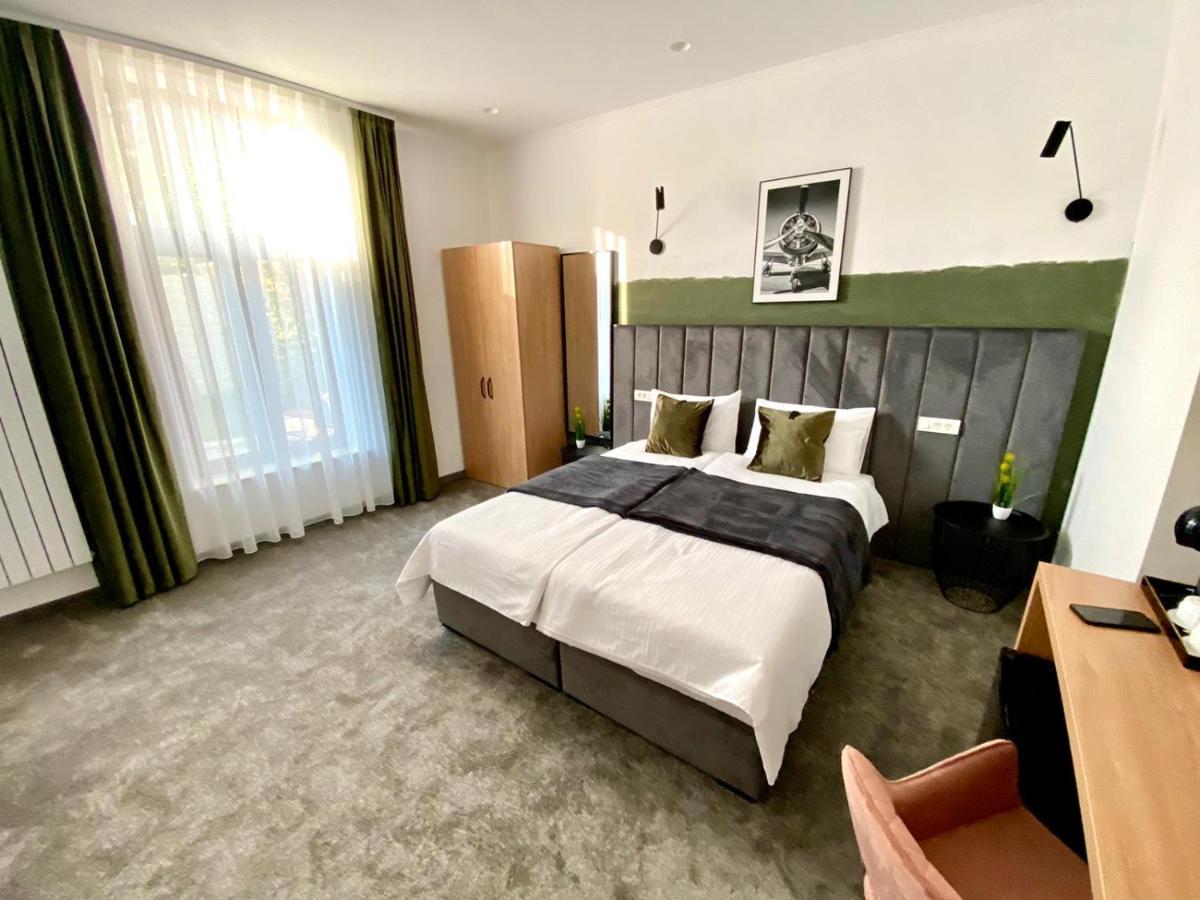 Victoria Rooms Oradea Exterior foto