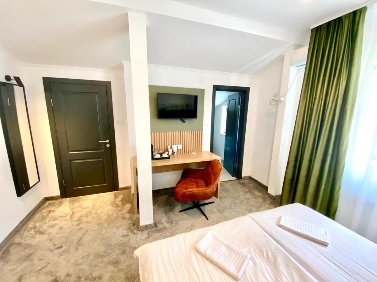 Victoria Rooms Oradea Exterior foto