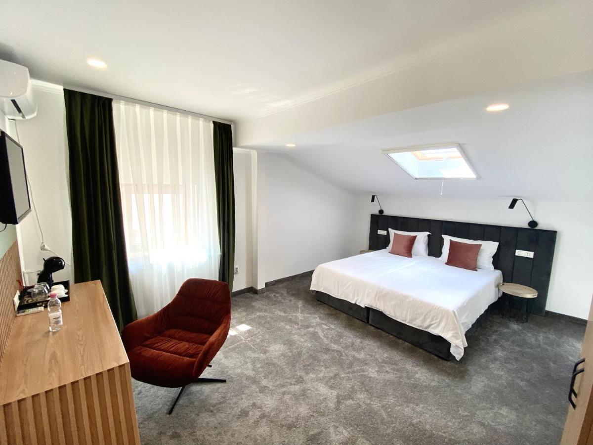 Victoria Rooms Oradea Exterior foto