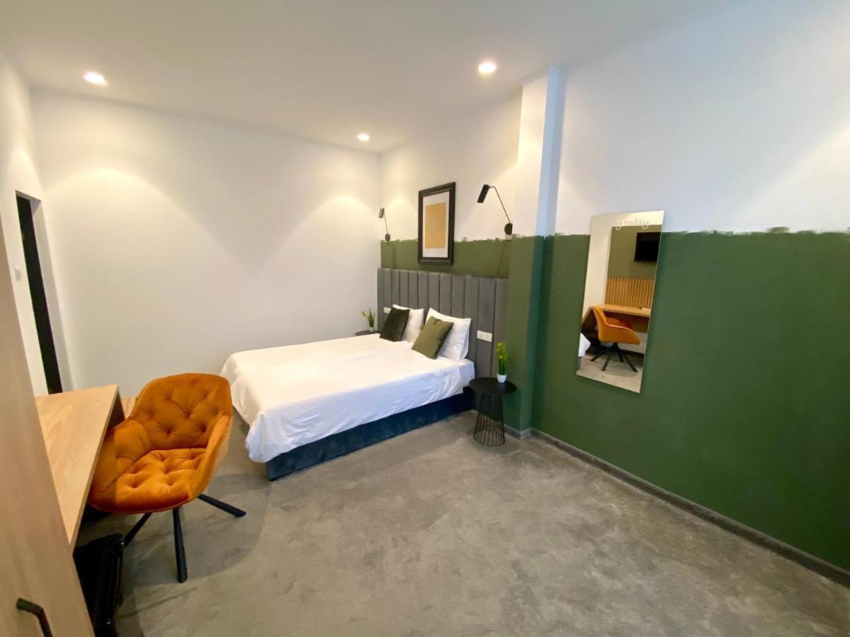Victoria Rooms Oradea Exterior foto