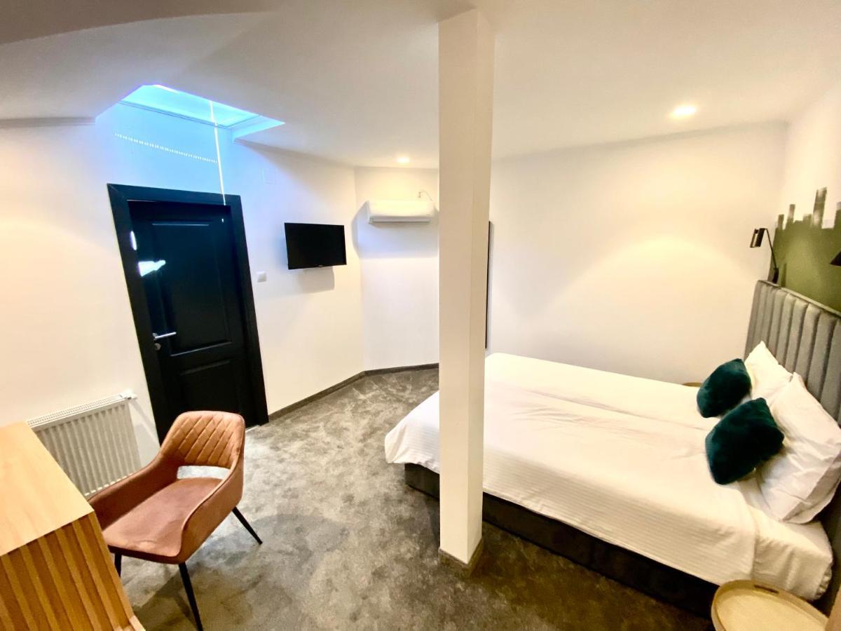 Victoria Rooms Oradea Exterior foto